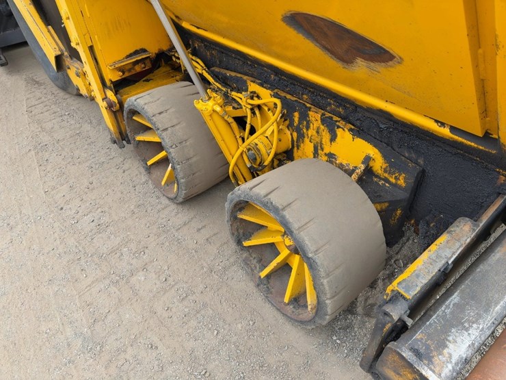 2000-blaw-knox-pf2181-image-9