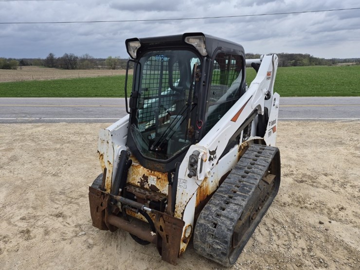2018-bobcat-t590-image-13