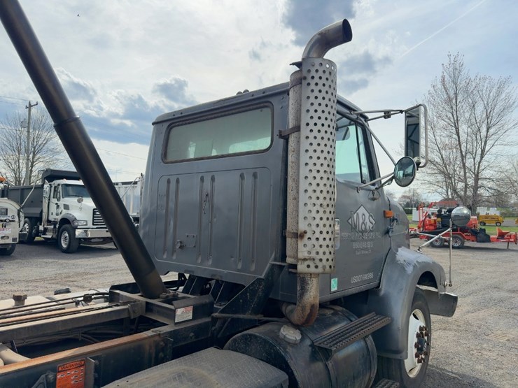 1994-international-8200-image-19