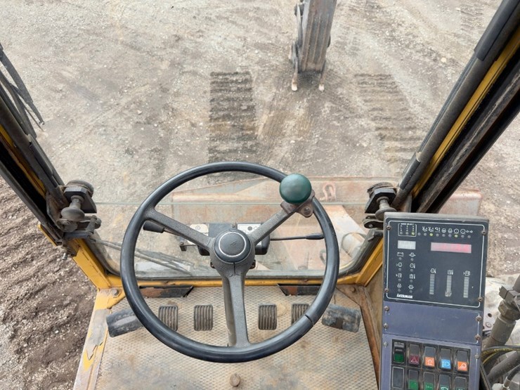 1994-akerman-ew200-image-29