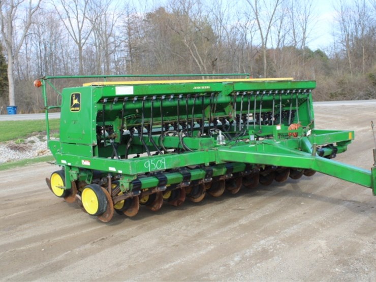 john-deere-750-image-34