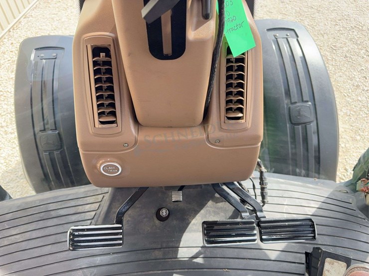 john-deere-200-image-87