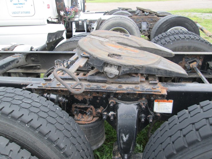 #46165-•-inop-2012-freightliner-t/a-daycab-truck-tractor-1fujgebg8clbv8611-image-9