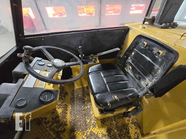 1996-caterpillar-cp-563c-image-17