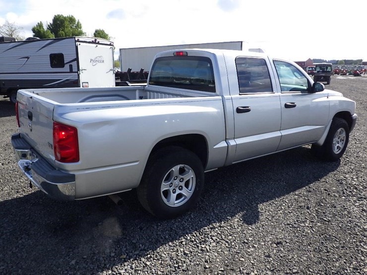 2005-dodge-dakota-image-5