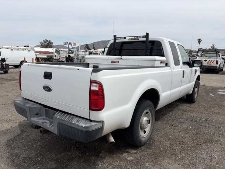 2008-ford-f250-image-3