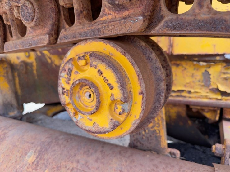 caterpillar-d6-image-17