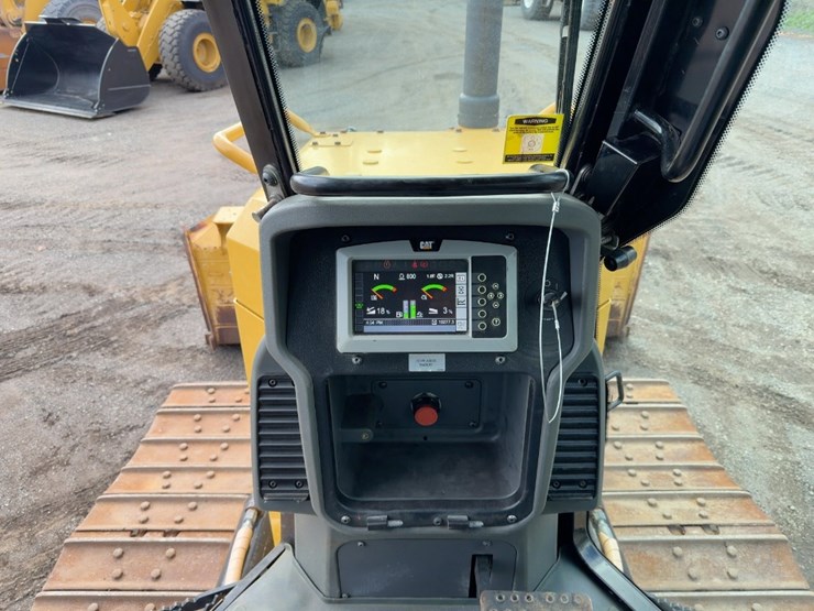 2016-caterpillar-d6k2-xl-image-35