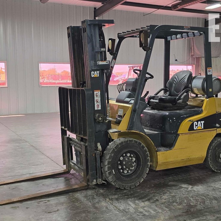 2018 CATERPILLAR GP25N