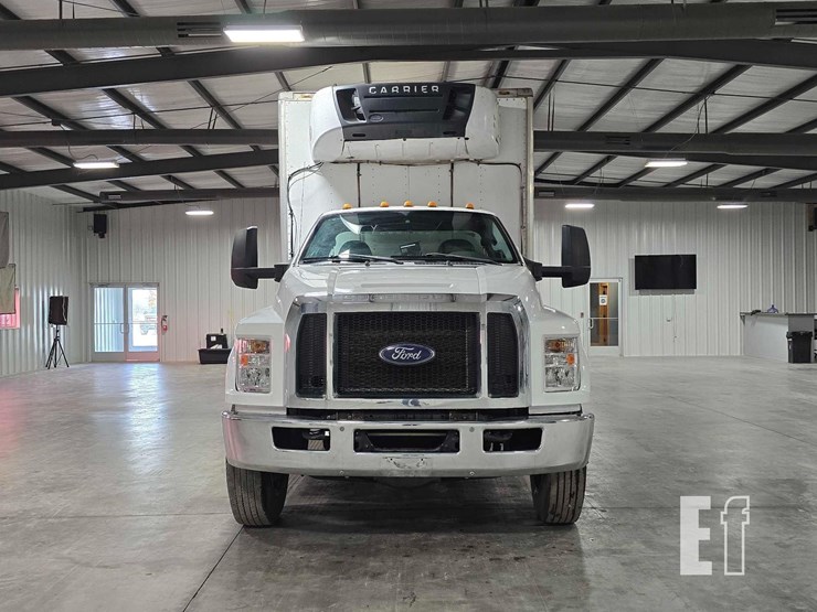 2021-ford-f750-sd-image-7