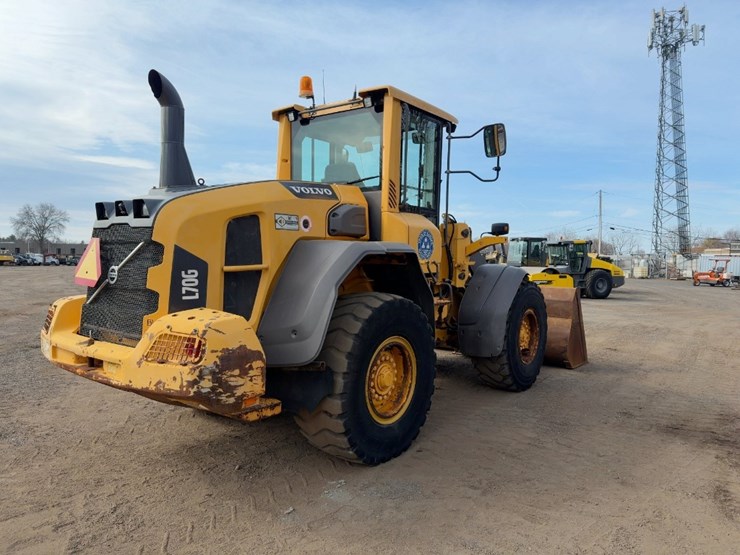 2013-volvo-l70g-image-5