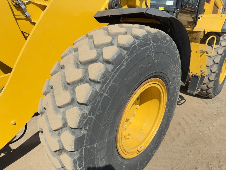 2016-caterpillar-938m-image-17