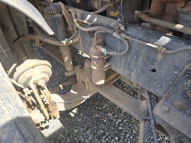 2007-massey-ferguson-8-image-45