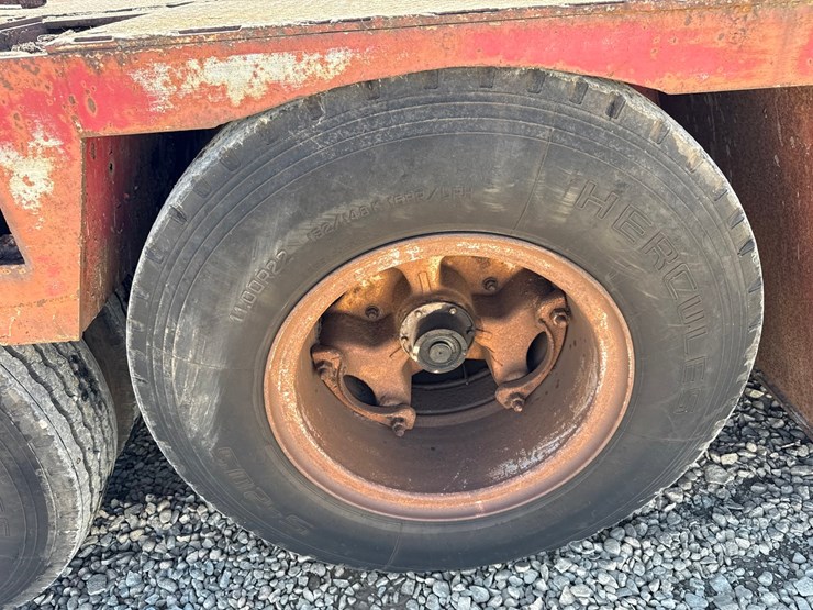 massey-ferguson-8-image-31