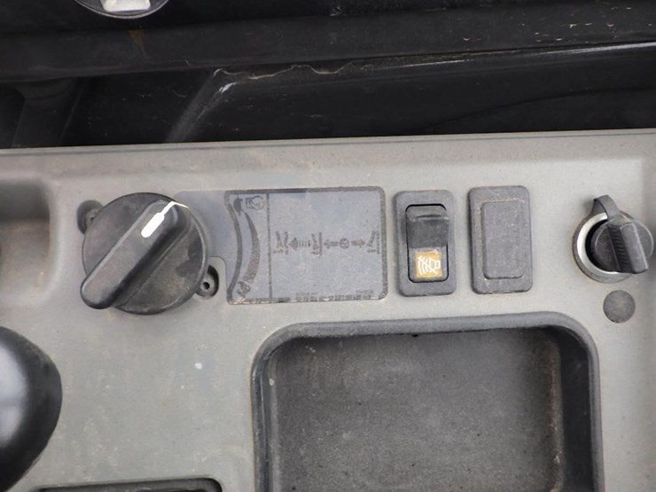 2020-bobcat-e26-image-47