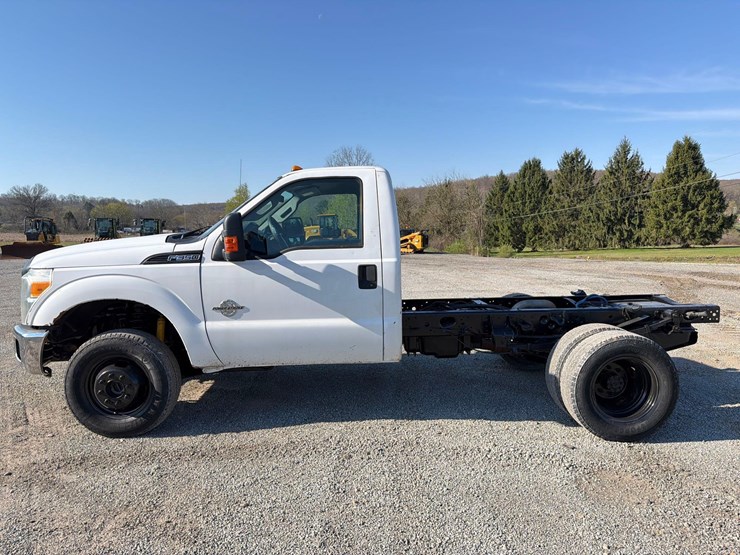 2016-ford-f350-image-1