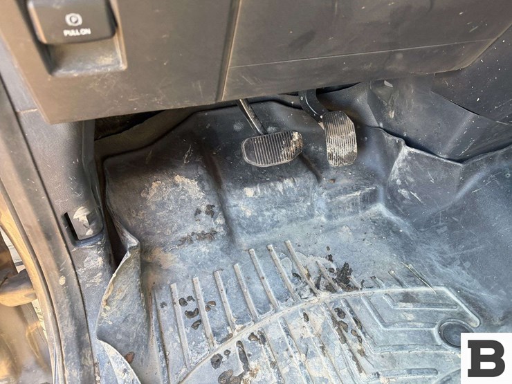 2021-ford-f150-image-26