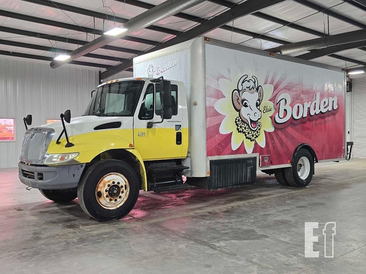 2007-international-durastar-4300-image-1