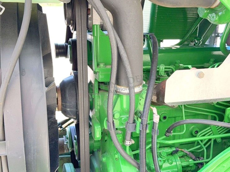 2004-john-deere-7320-image-55