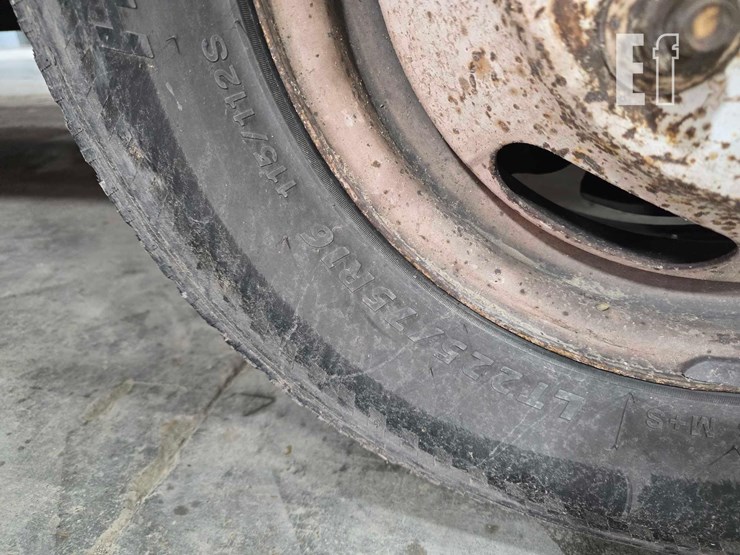 1994-ford-e350-image-25