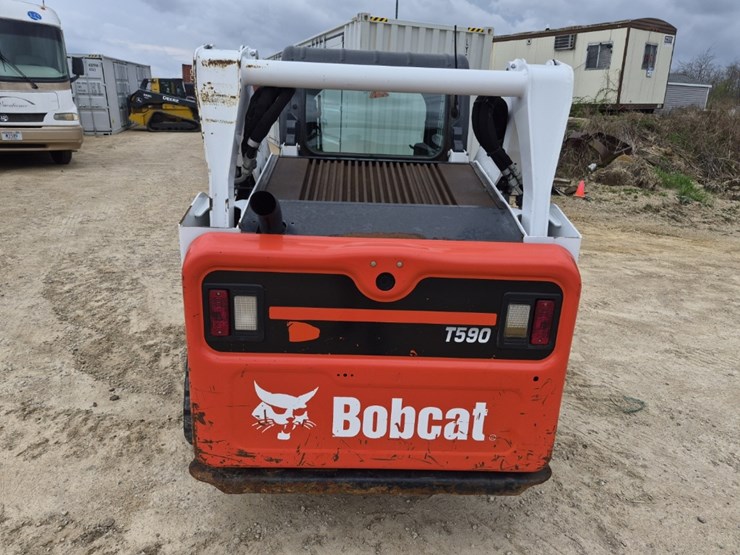 2018-bobcat-t590-image-8