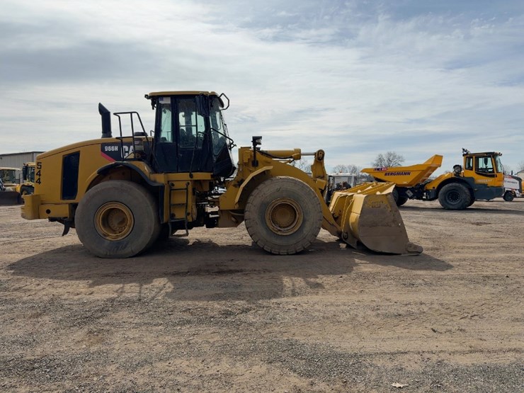 2010-caterpillar-966h-image-6