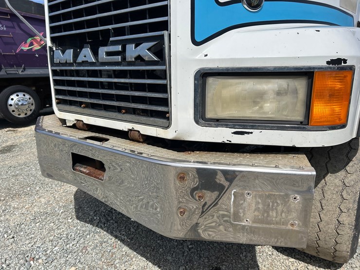 1999-mack-cl713-image-36
