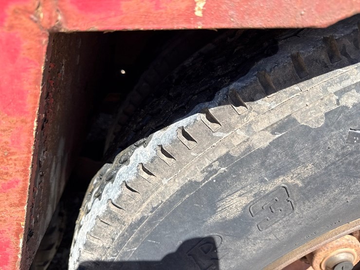 massey-ferguson-8-image-36