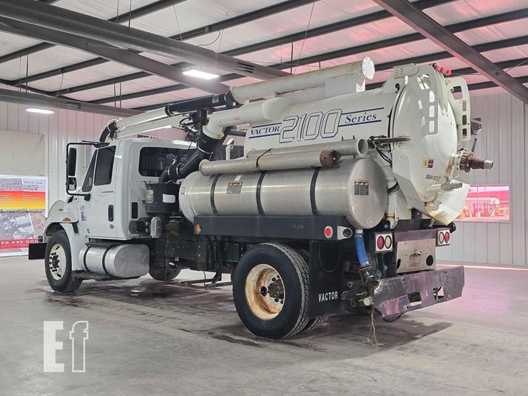 2007-international-durastar-4300-image-4