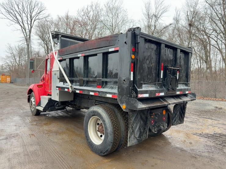 2005-kenworth-t300-image-3