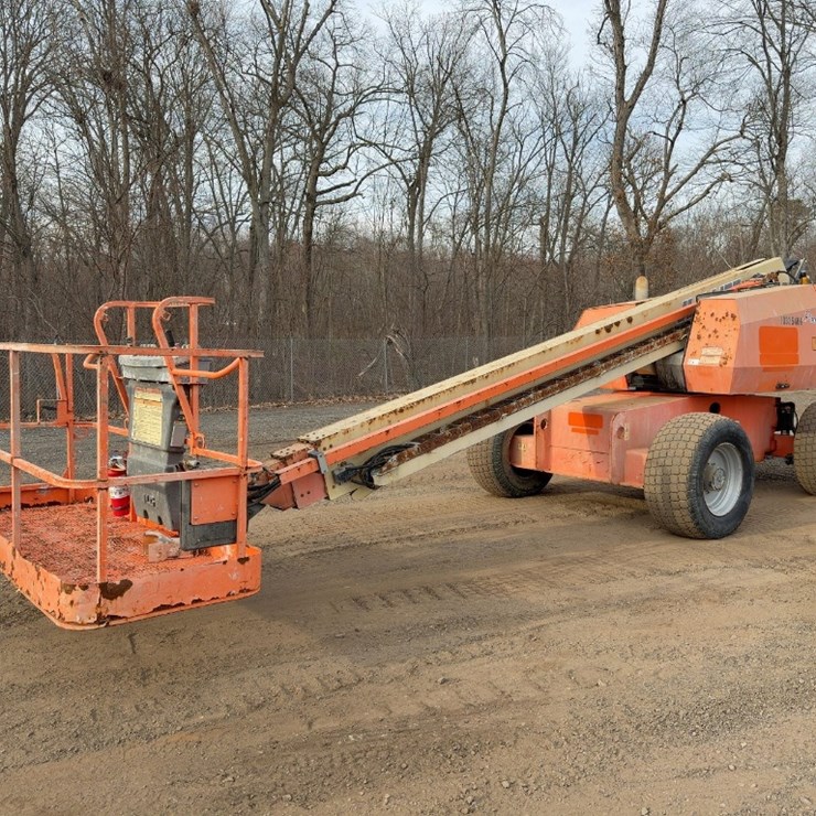 2015 JLG 600S