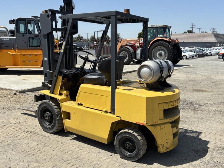 komatsu-fg25-8-image-4