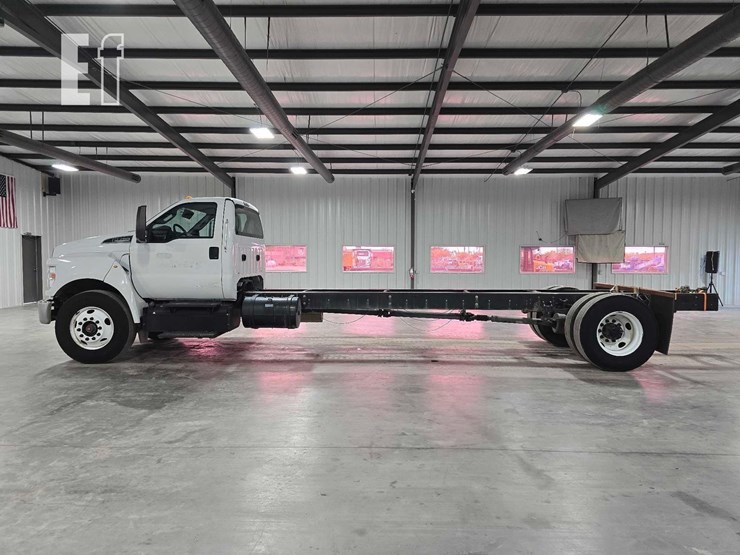 2019-ford-f750-sd-image-5