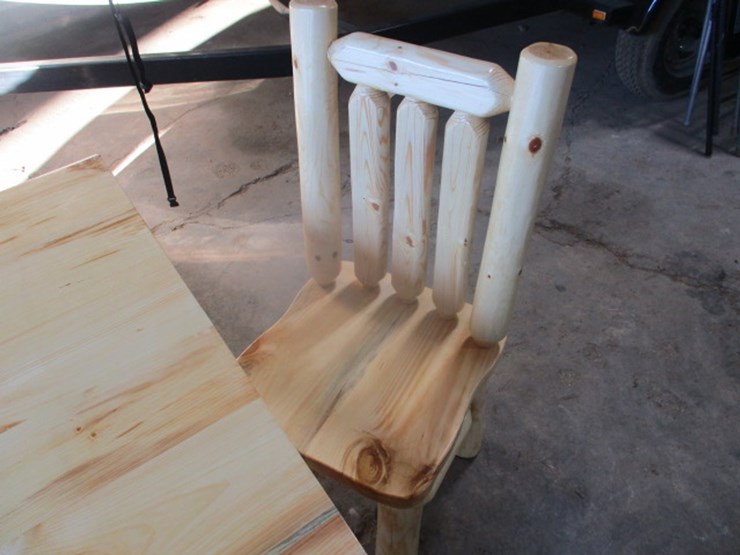 #7144-•-pine-kitchen-table-w/4-chairs-image-7