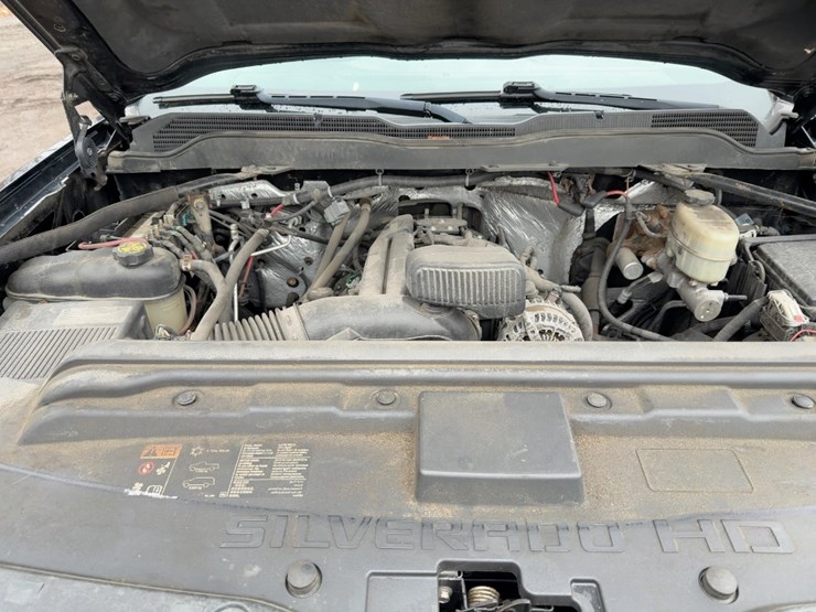 2016-chevrolet-silverado-2500hd-image-12