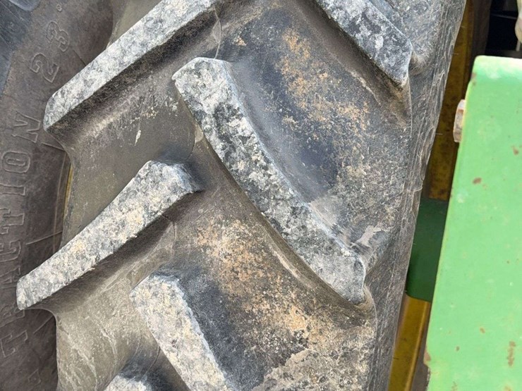 john-deere-200-image-53