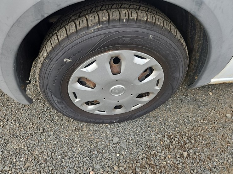 2013-ford-transit-image-10