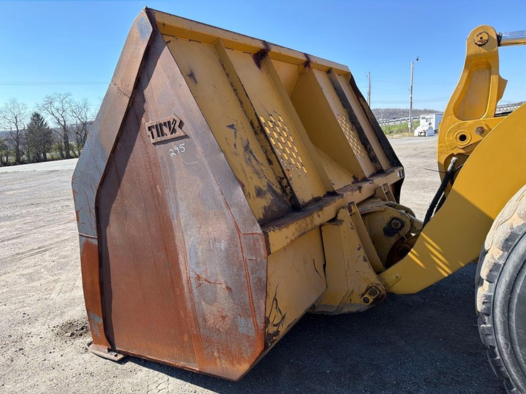 2021-caterpillar-966m-image-29