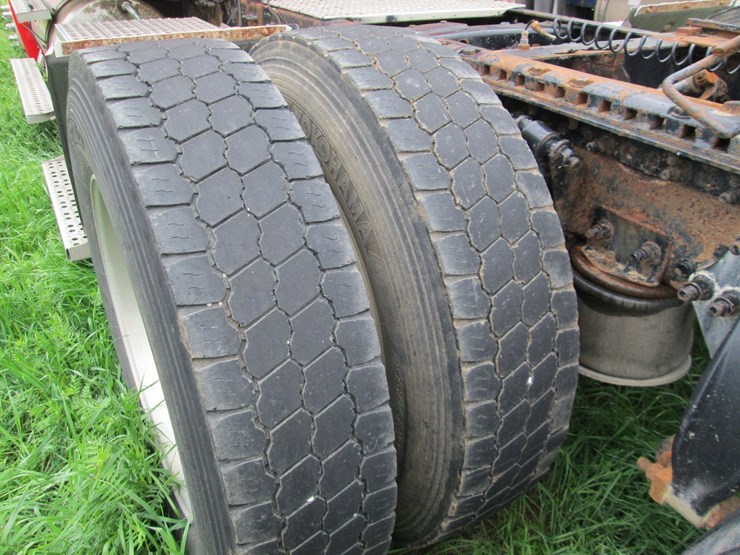 #46169-•-2007-freightliner-columbia-t/a-sleeper-truck-tractor-1fuja6cy07lx38975-image-6