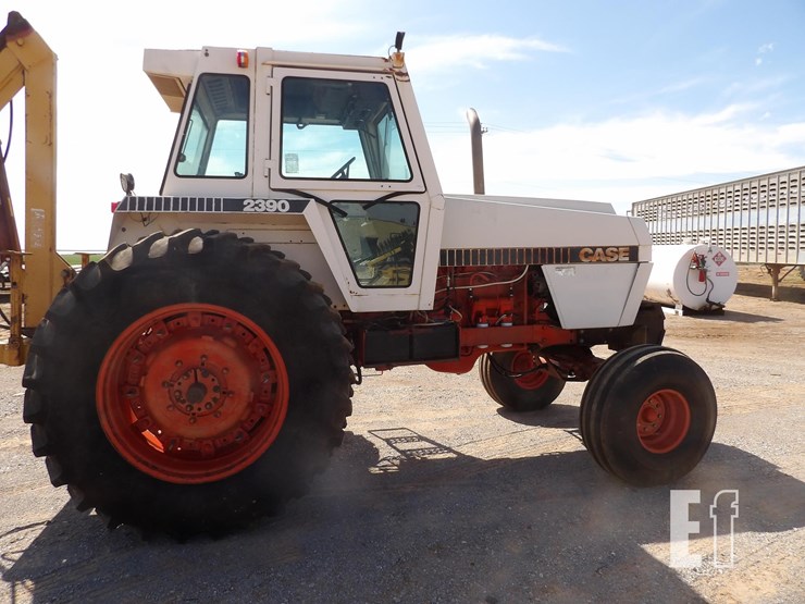 j-i-case-2390-image-8