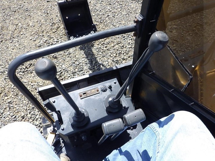 mitsubishi-mxr30-image-34