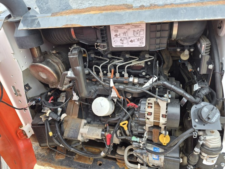 2018-bobcat-t590-image-9