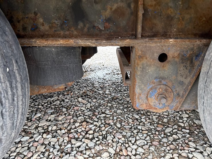 2018-massey-ferguson-8-image-13