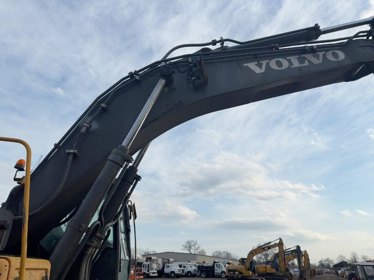 2014-volvo-ec340dl-image-11