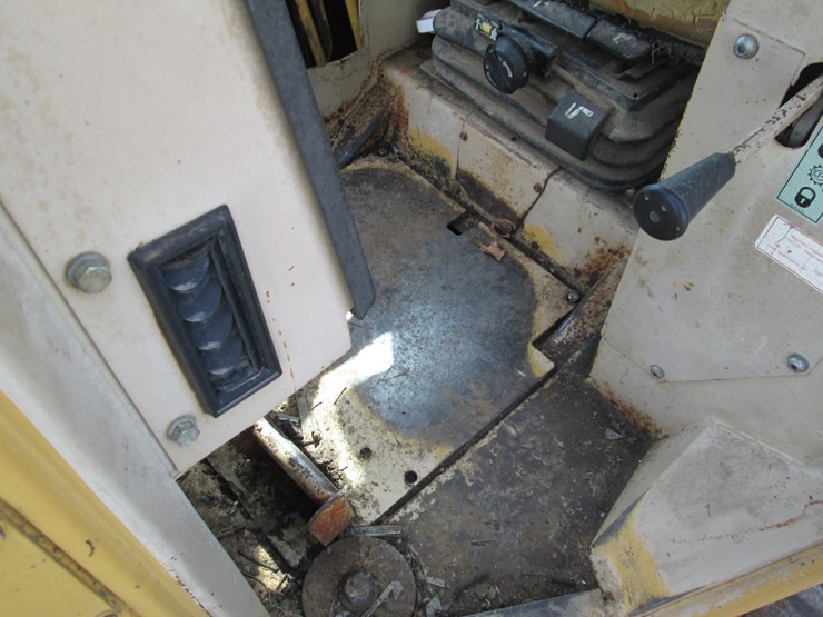 1995-caterpillar-d5h-image-30