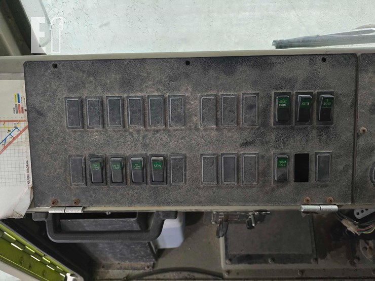 1996-oshkosh-t1500-image-15