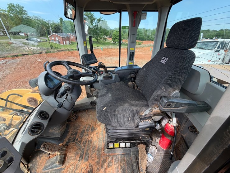 2016-caterpillar-926m-image-21