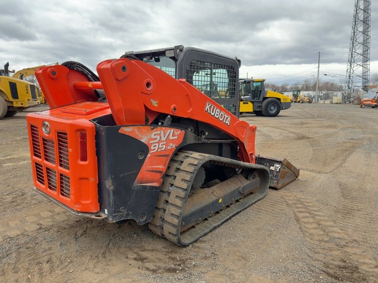 2020-kubota-svl95-2s-image-5
