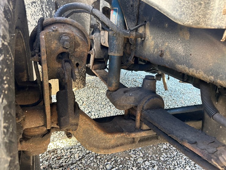 2002-massey-ferguson-8-image-42