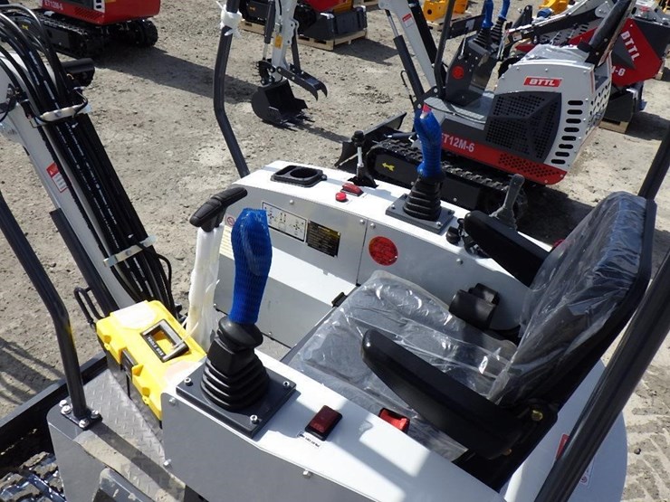 2026-bttl-et15h-6-hydraulic-excavator-image-20